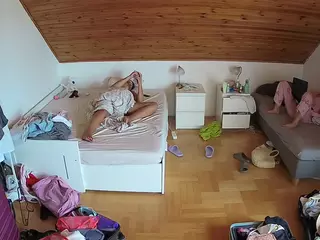 Julmodels Bedroom-B3's Live Sex Cam Show