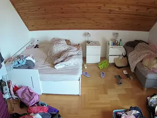 Julmodels Bedroom-B3's Live Sex Cam Show