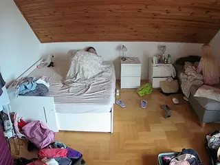 Julmodels Bedroom-B3's Live Sex Cam Show