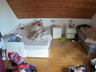 Julmodels Bedroom-B3's Live Sex Cam Show