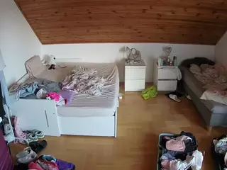 Julmodels Bedroom-B3's Live Sex Cam Show