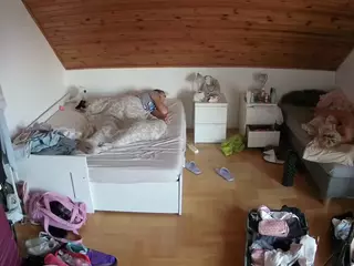 Julmodels Bedroom-B3's Live Sex Cam Show