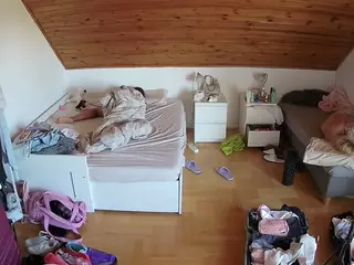 Julmodels Bedroom-B3's Live Sex Cam Show