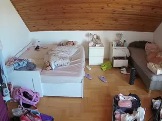 Julmodels Bedroom-B3's Live Sex Cam Show