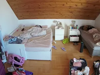 Julmodels Bedroom-B3's Live Sex Cam Show