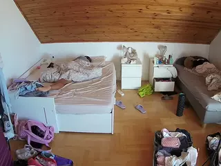 Julmodels Bedroom-B3's Live Sex Cam Show
