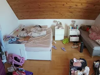Julmodels Bedroom-B3's Live Sex Cam Show