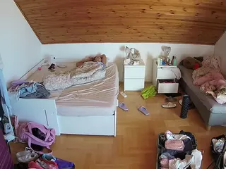 Julmodels Bedroom-B3's Live Sex Cam Show