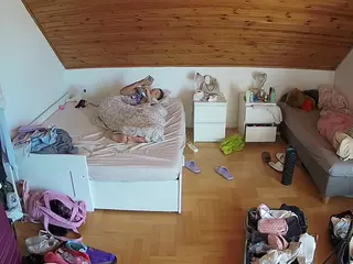 Julmodels Bedroom-B3's Live Sex Cam Show