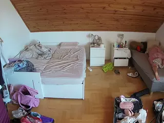 Julmodels Bedroom-B3's Live Sex Cam Show