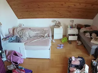Julmodels Bedroom-B3's Live Sex Cam Show