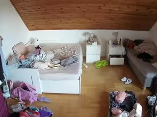 Julmodels Bedroom-B3's Live Sex Cam Show
