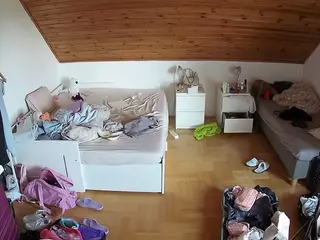 Julmodels Bedroom-B3's Live Sex Cam Show