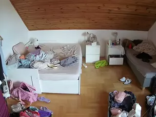 Julmodels Bedroom-B3's Live Sex Cam Show