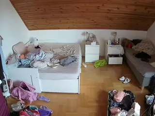 Julmodels Bedroom-B3's Live Sex Cam Show