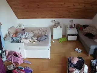 Julmodels Bedroom-B3's Live Sex Cam Show