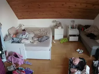 Julmodels Bedroom-B3's Live Sex Cam Show