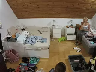 Julmodels Bedroom-B3's Live Sex Cam Show