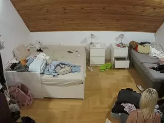 Julmodels Bedroom-B3's Live Sex Cam Show