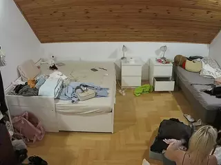 Julmodels Bedroom-B3's Live Sex Cam Show