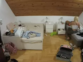 Julmodels Bedroom-B3's Live Sex Cam Show