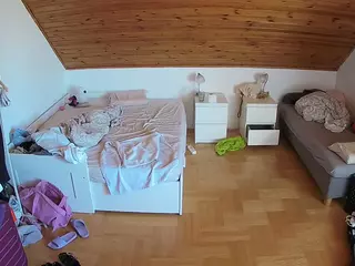 Julmodels Bedroom-B3's Live Sex Cam Show