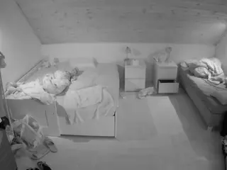 Julmodels Bedroom-B3's Live Sex Cam Show