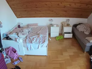 Julmodels Bedroom-B3's Live Sex Cam Show