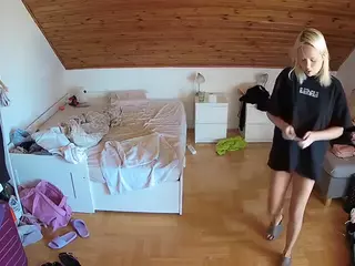 Julmodels Bedroom-B3's Live Sex Cam Show