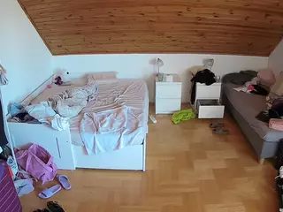Julmodels Bedroom-B3's Live Sex Cam Show