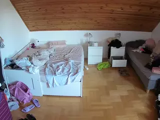 Julmodels Bedroom-B3's Live Sex Cam Show