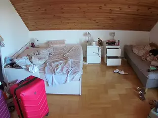 Julmodels Bedroom-B3's Live Sex Cam Show