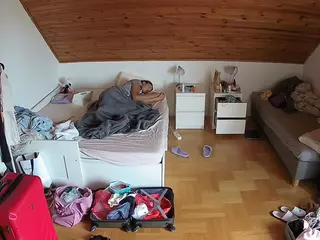 Julmodels Bedroom-B3's Live Sex Cam Show