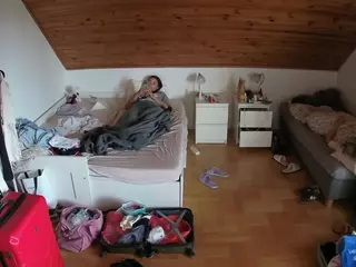 Julmodels Bedroom-B3's Live Sex Cam Show