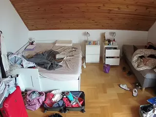 Julmodels Bedroom-B3's Live Sex Cam Show