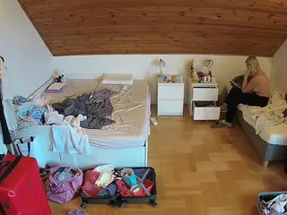 Julmodels Bedroom-B3's Live Sex Cam Show