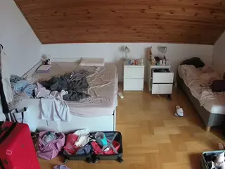 Julmodels Bedroom-B3's Live Sex Cam Show