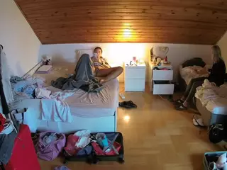 Julmodels Bedroom-B3's Live Sex Cam Show