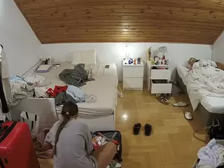 Julmodels Bedroom-B3's Live Sex Cam Show