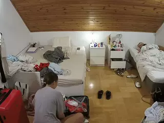 Julmodels Bedroom-B3's Live Sex Cam Show