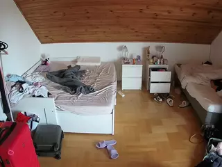 Julmodels Bedroom-B3's Live Sex Cam Show