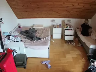 Julmodels Bedroom-B3's Live Sex Cam Show