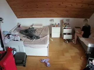 Julmodels Bedroom-B3's Live Sex Cam Show