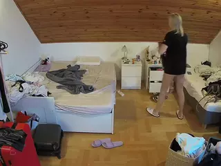 Julmodels Bedroom-B3's Live Sex Cam Show