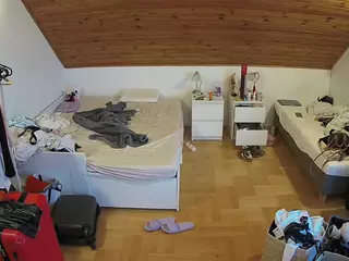 Julmodels Bedroom-B3's Live Sex Cam Show