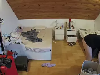 Julmodels Bedroom-B3's Live Sex Cam Show