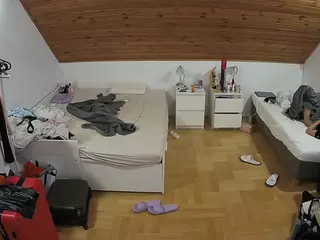 Julmodels Bedroom-B3's Live Sex Cam Show