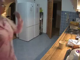 Julmodels Kitchen's Live Sex Cam Show