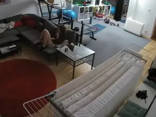 Julmodels Living-2's Live Sex Cam Show