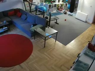 Julmodels Living-2's Live Sex Cam Show